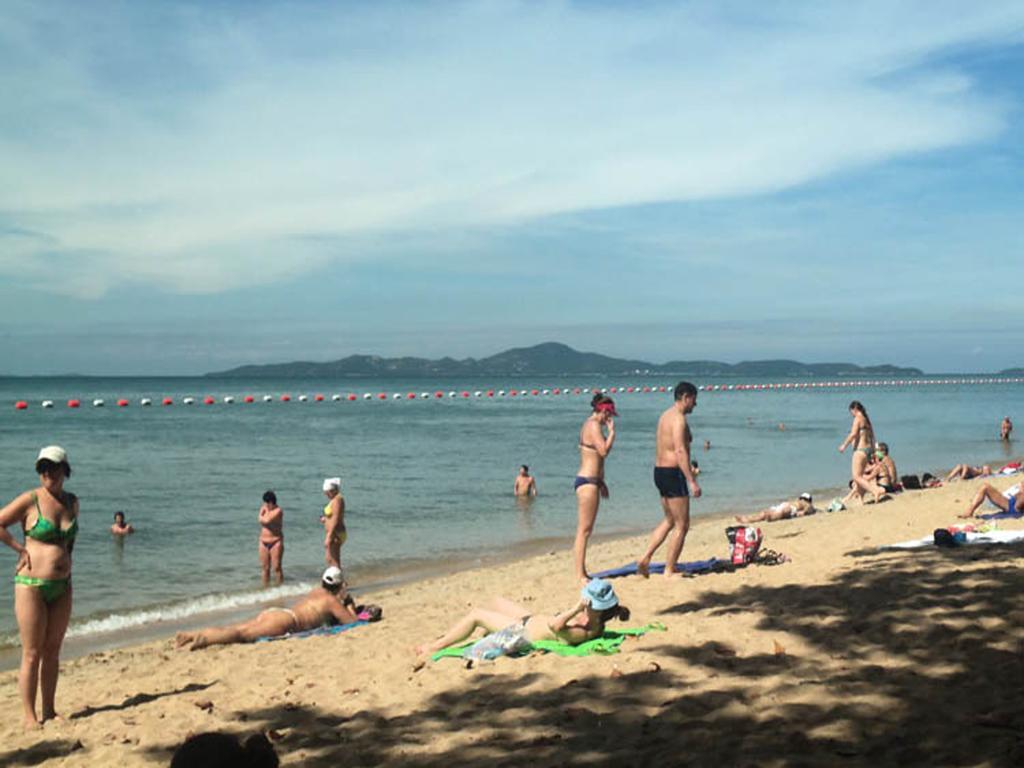 View Talay 5C Apartment Pattaya Bagian luar foto