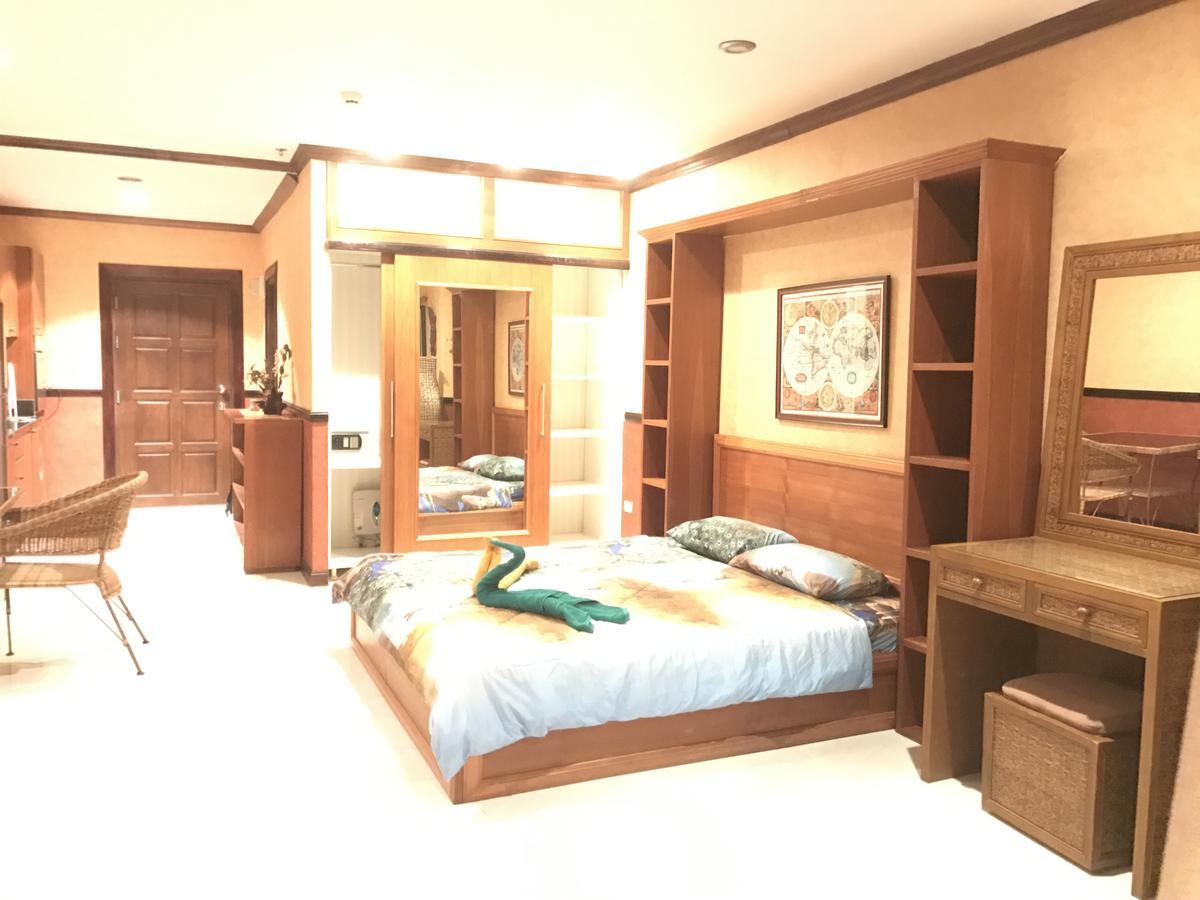 View Talay 5C Apartment Pattaya Bagian luar foto